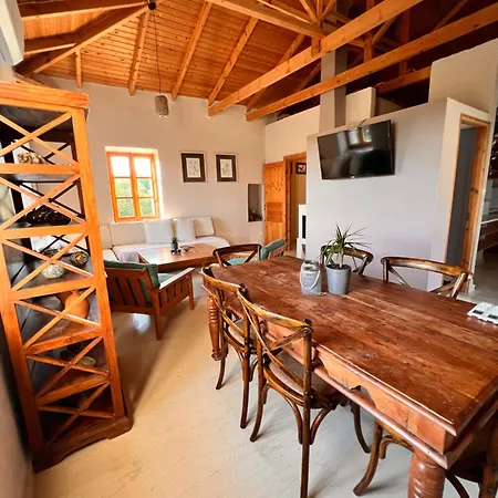 Mia's Atelier * Kamaria (Messinia)