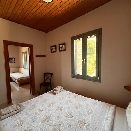 Mia's Atelier Апартаменты Kamaria (Messinia)