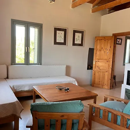 Апартаменты Mia's Atelier Kamaria (Messinia)