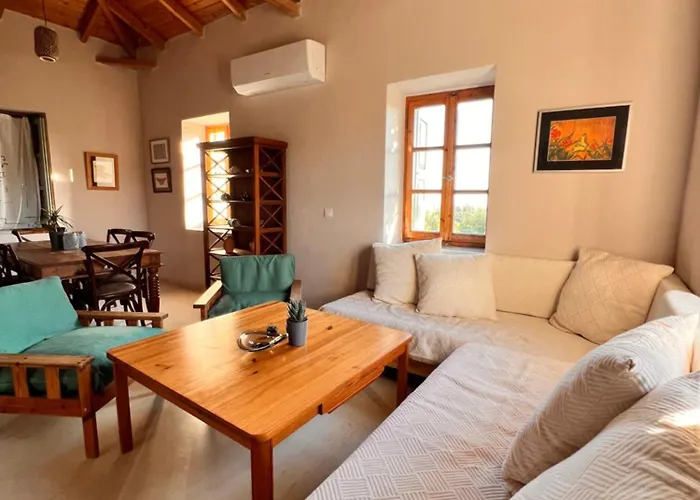 Mia's Atelier Апартаменты Kamaria (Messinia)